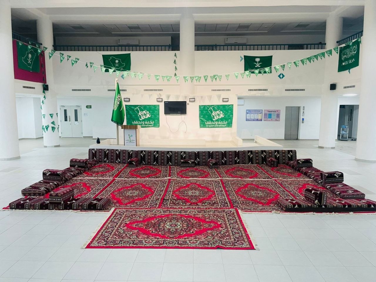 تأجير فرش بالسعودية لجلسات الحفلات والمناسبات